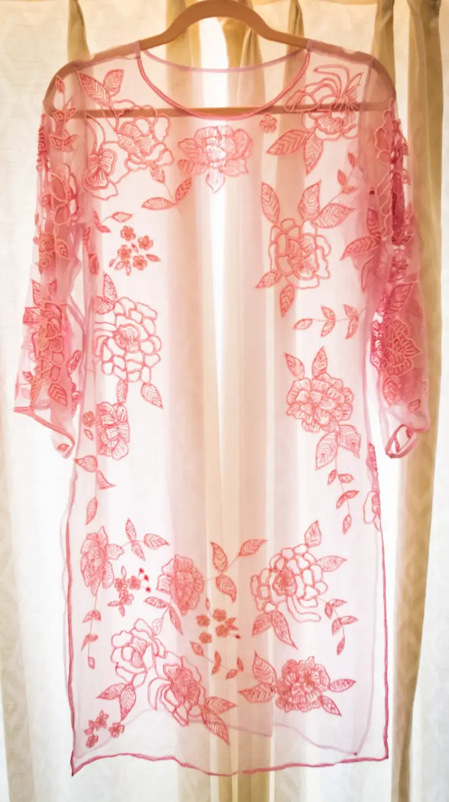 Pink pure organza silk kurta and dupatta set with beads hand embroidery - 1