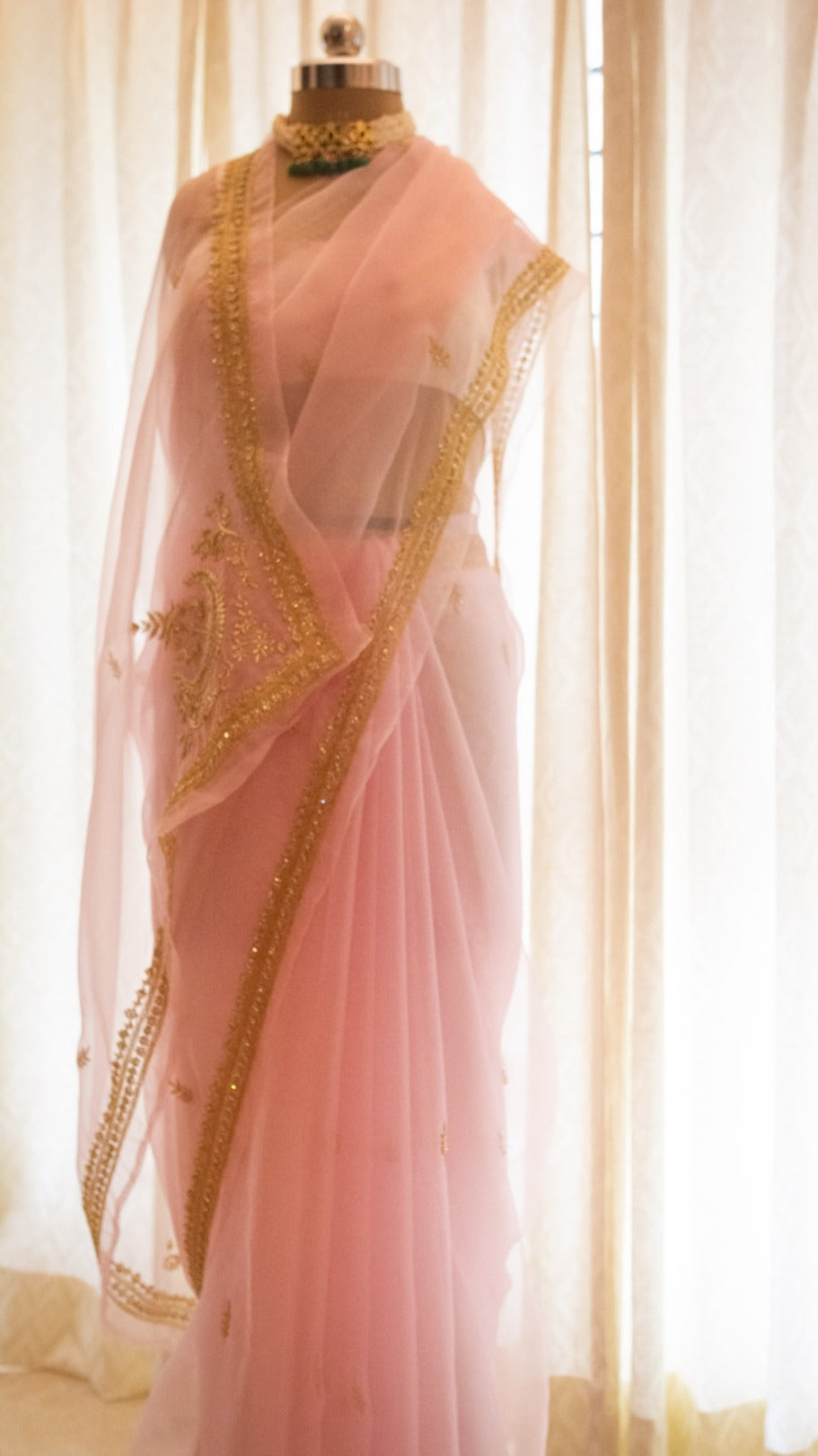 Pure organza silk saree with dainty zardozi embroidery - 3